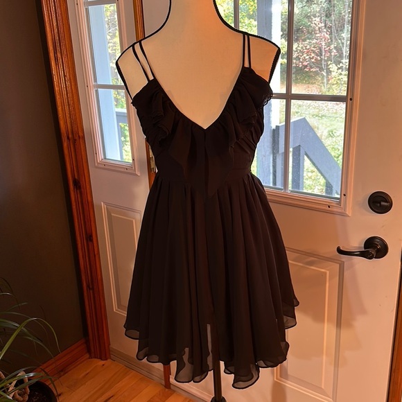 Guess Dresses & Skirts - Guess Mini Dress